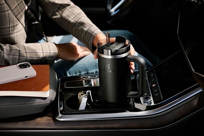 STANLEY Quencher H2.0 Tumbler with Handle and Straw 30 Fluid Ounces | Flowstate 3-Position Lid | Cup Holder Compatible for Travel | Insulated Stainless Steel Cup | BPA-Free | Pistachio