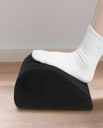 Amazon Basics Foam Foot Rest for Under Desk at Work with Washable Cover, Comfortable Stool for Home and Office, 5.1 x 10.2 x 17.3 in, Black