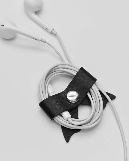 SenseAGE 5 Pack Cord Organizer, Bow Cord Keeper, Cable Organizer USB Holder, Leather Cable Management, Cable Straps, Earphone Winder, Storage Straps for Electronics, Earbuds, Small, Black