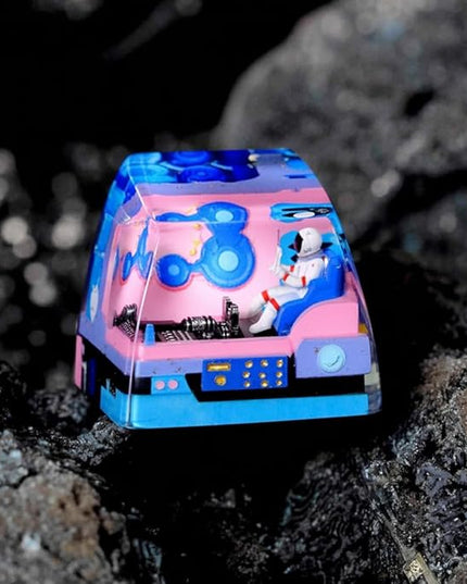 Astronaut Custom Artisan Keycap with Blue Pink Spaceship R1 SA Profile Astronauts Keycaps 1U ESC Handmade Gaming Resin Key Cap Cherry MX Switch Compatible Mechanical Keyboard Space Lover Gift