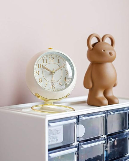 SHISEDECO Small Tableclocks Classic Non-Ticking Tabletop Alarm Clock with Backlight, Battery Operated Astronaut Deskclock with HD Glass for Living Room Bedroom Bedside Indoor Decor (White)