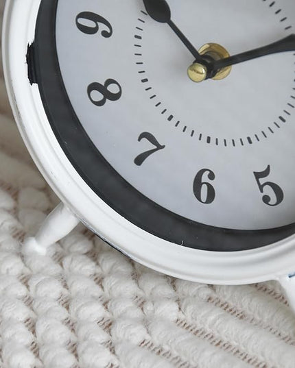 MACVAD Small white table clock Vintage Rustic White Table Clock on Stand, Decorative Desk and Shelf Clock Farmhouse Mantel Clock Rustic Non-Ticking Clock