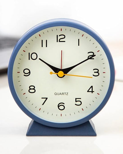 SHISEDECO 4.5" Battery Operated Antique Retro Analog Alarm Clock, Small Silent Bedside Deskclock with Light Function, Non-Ticking Tableclock for Living Room, Bedroom, Bedside, Shelf (Navy Blue)