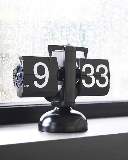 mooas Flip Desk Clock (White), Retro Vintage Design Auto Flip Clock Desk Clock Table Clock Large Number Battery Powered Internal Gear Operated Home Décor Ideal for Home Office School Hotel Café