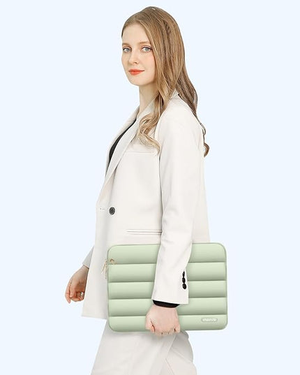 MOSISO 13.3 inch Laptop Case, 13-13.3 inch Puffy Laptop Sleeve Compatible with MacBook Air 13 13.6 M4 M3 M2 M1/Pro 13/Pro 14, HP Dell ASUS Lenovo,Polyester Horizontal Bag with Small Case, Sage Green