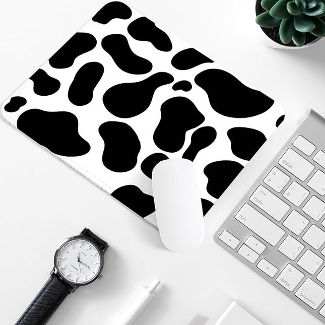 Cow Pattern Square Mouse Pad,Non-Slip Rubber Base Mouse Pad, Home Office Decoration Desktop Accessory,Laptop Mouse Pad for Office Laptops,9.4x7.8x0.12inch.