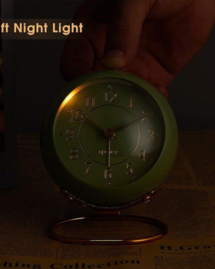 rjuwurv Metal Desk Clock, Retro Bedroom Table Vintage Analog Alarm Clock, Silent Non-Ticking Gold Clock, Bedside Décor(Olive-Green)