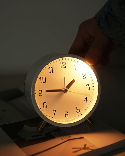 SHISEDECO Alarm Clock with Backlight, 4.5 inches Bedside Analog Non-Ticking Silent Small Deskclock with Arabic Numerals, Battery Operated Round Tableclock for Living Room, Bedroom (White)