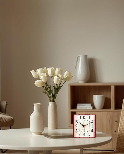 4.7" Vintage Retro Analog Alarm Clock, Super Silent Non Ticking Clock with Night Light, Snooze, Battery Operated, Simply Design, for Living Room, Bedroom, Bedside, Desk, Gift Clock