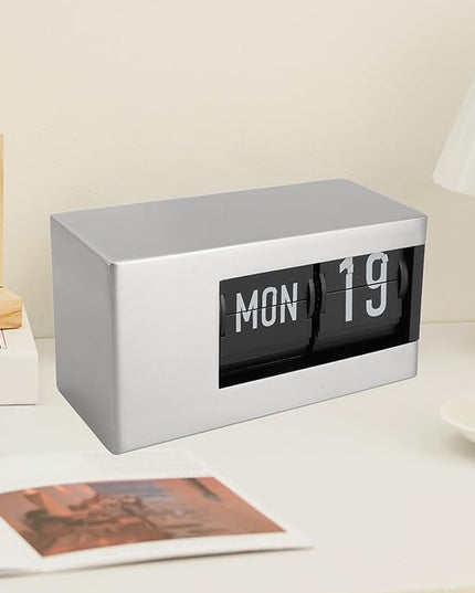 Flip Desk Clock, Intelligent Perpetual Calendar Unique Flip Design Flip Clock 2600Mah Built in Batteries Digital Flip Down Clock for Home Room Office (Silver)