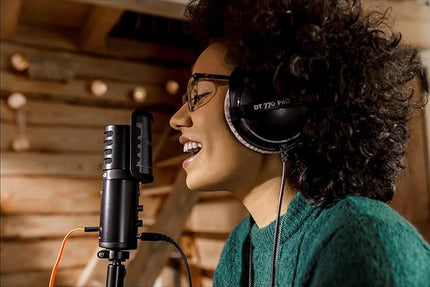 beyerdynamic DT 770 PRO 80 Ohm Over-Ear Studio Headphones in Gray. Enclosed Design, Wired for Professional Recording and Monitoring