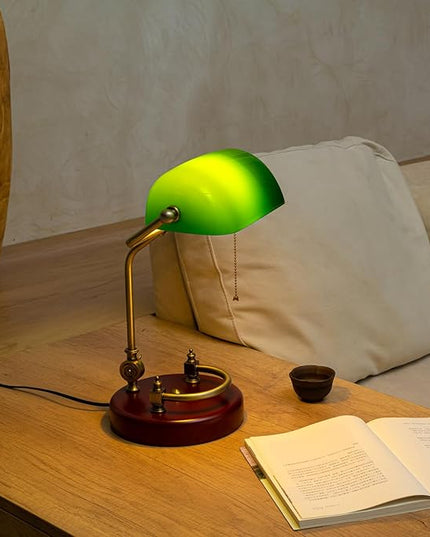 Bankers Lamp, Traditional Green Desk Lamp with Solid Birch Wood Base, Green Glass Antique Library Lamp with Pull Chain Switch, Plug in Vintage Bankers Desk Lamp for Office, Study Room 【E26 Socket】