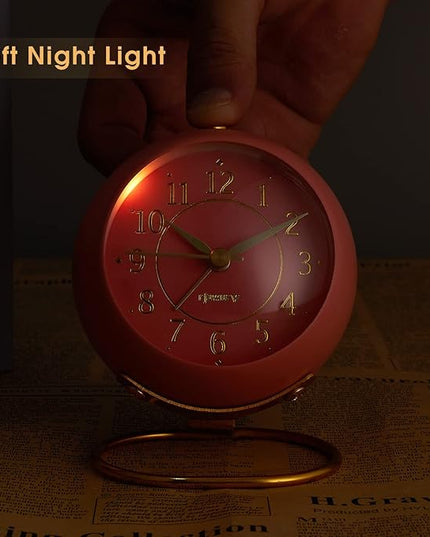 rjuwurv Metal Desk Alarm Clock, Retro Bedroom Table Vintage Analog Alarm Clock, Silent Non-Ticking Gold Clock, Bedside Décor(Sweet Pink)