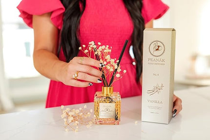 Reed Diffuser Set - Vanilla Coconut Oil, Oil Diffuser Sticks, Bathroom Diffuser, Bathroom Shelf Decor, 200ml with Preserved Flowers - PEANÄK