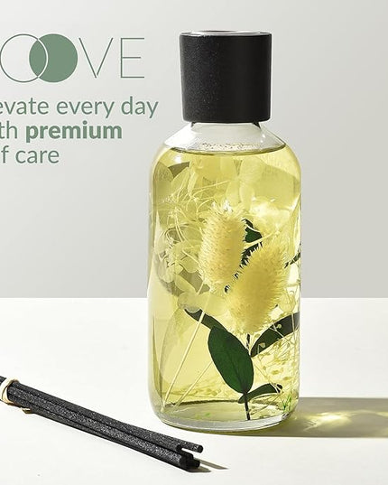Bamboo White Tea Reed Diffuser Set - Fragrance Reed Diffusers for Home - 250ml Glass Bottle with Plant Accents, Black Reed Sticks, Dried Flowers - Aromatherapy Reed Diffuser Oil for Relaxation