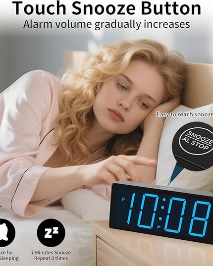 KWANWA Digital Alarm Clock with Auto Dimmer, Dual Power (Battery/USB),-Easy to Operate, 12/24H Display, Beside Small Clock for Room Office (Blue LED)