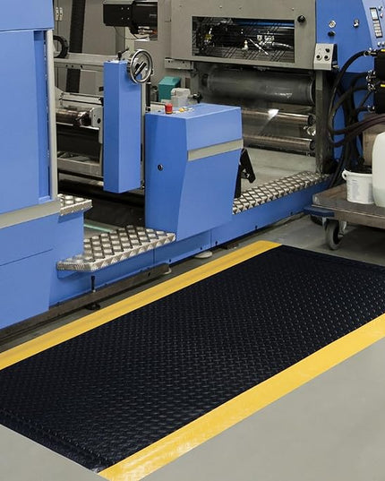 Anti Fatigue Mats Industrial 3' x 7' 15/16" Thick Ergonomic Standing Mat Sponge Base Heavy Duty Commercial Diamond Plate Industrial Floor Mats Helps Relieve Back and Leg Soreness