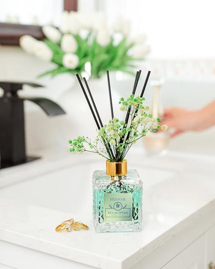 Reed Diffuser Set - Eucalyptus Mint Oil, Oil Diffuser Sticks, Bathroom Diffuser, Bathroom Decor, 200ml with Preserved Flowers - PEANÄK