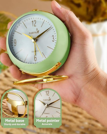 FLOITTUY Silent Table Analog Alarm Clock No Ticking, Lighted on Demand and Battery Operated, Beep Sounds, Small Desk Clock(Green)