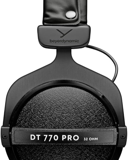 beyerdynamic DT 770 PRO 32 Ohm closed Studio Headphone