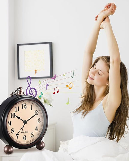 Tetino Analog Alarm Clock,Battery Powered Desk Clocks with Night Light,Silent Non Ticking,Retro Simply Design Alarm Clocks for Living Room, Bedroom, Bedside,Dormitory,Decor,Gift (Black)