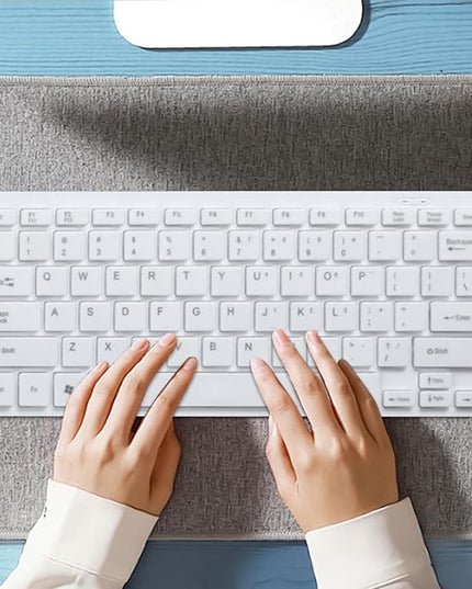Compact Quiet Keyboard for Laptop, USB Lightweight Keypad - Portable Ultra-Slim Typing Device for Laptop Tablet Men Women