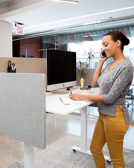 Stand Up Desk Store ReFocus Clamp-on Acoustic Desk Divider Privacy Panel That Reduces Noise and Visual Distractions (Cool Gray, 59" X 23.6")