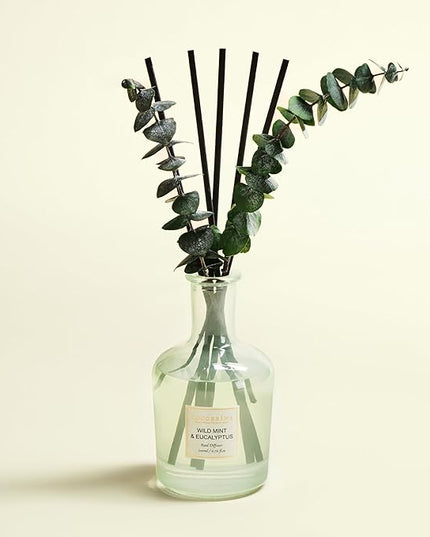 COCORRÍNA Eucalyptus & Wild Mint Reed Diffuser – 6.76 oz Essential Oil with Sticks & Dried Eucalyptus, Home Fragrance for Bedroom or Bathroom Décor