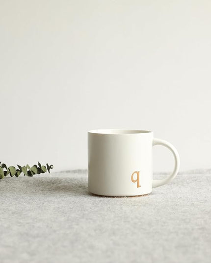 COLLECTIVE HOME - Monogram Ceramic Mugs, 15 oz Golden Initial Coffee Cups, Elegant Alphabet Tea Mugs, Elegant Personalized Mug with Gift Box, Luxurious Cups for Office and Home (q)
