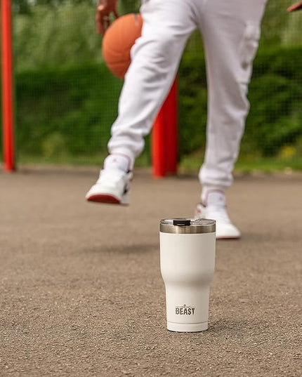 BEAST Insulated Coffee Mug – 900 ml I Arctic White I Stainless Steel I Reusable, Insulated Cups I 2 Straws and Cleaning Brush, Double Walled Travel Coffee Thermos I Hot or Iced Coffee