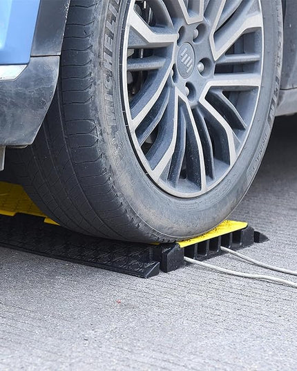 OranLite Rubber Cable Protector Ramp, Heavy Floor Cable Wire Cord Cover Speed Bumps 22000Lbs Load Capacity, Driveway Hose Cable Ramp Protective Cover for Indoor and Outdoor (5-Channel x 2Pcs)
