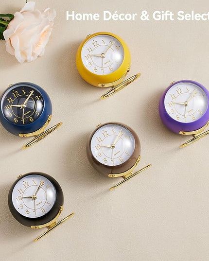 rjuwurv Metal Desk Alarm Clock, Retro Bedroom Table Vintage Analog Silent Non-Ticking Gold Alarm Clock, Bedside Decor(Black)