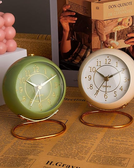 rjuwurv Metal Desk Clock, Retro Bedroom Table Vintage Analog Alarm Clock, Silent Non-Ticking Gold Clock, Bedside Décor(Milk White)