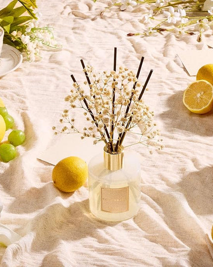 Cocorrína Reed Diffuser Set, Clean Linen 6.7 fl oz Scented Diffuser with Sticks Home Fragrance Reed Diffuser for Bathroom Shelf Decor