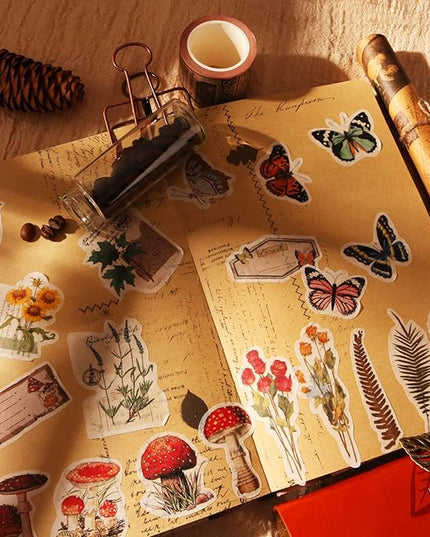 200Pcs Vintage Scrapbook Stickers, Aesthetic Junk Journal Stamping Supplies Kit, Scrapbooking Ephemera Washi Paper for Bullet Journaling Planners Diary Collage
