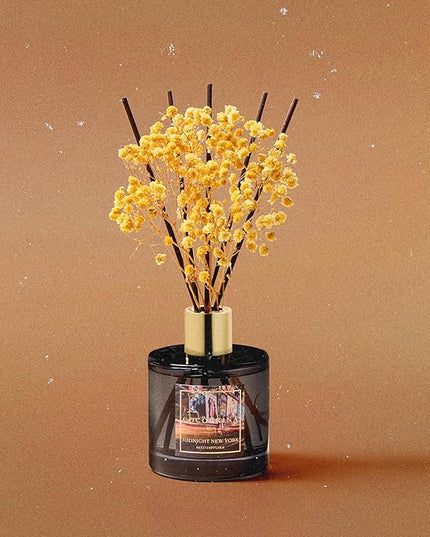 COCORRÍNA Reed Diffuser - Midnight New York 6.7 Fl.oz Reed Diffuser Set with 8 Sticks & Preserved Baby's Breath, Reed Diffuser for Home Bathroom Shelf Decor