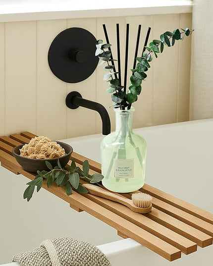 COCORRÍNA Eucalyptus & Wild Mint Reed Diffuser – 6.76 oz Essential Oil with Sticks & Dried Eucalyptus, Home Fragrance for Bedroom or Bathroom Décor