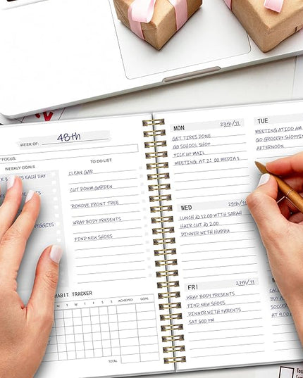 Undated Weekly Planner- Weekly Goals Notebook, A5 To Do List Planner, Habit Tracker Journal with Spiral Binding（Flower-2）