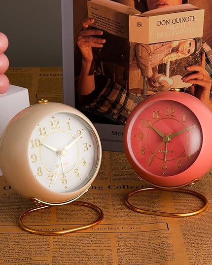 rjuwurv Metal Desk Alarm Clock, Retro Bedroom Table Vintage Analog Alarm Clock, Silent Non-Ticking Gold Clock, Bedside Décor(Sweet Pink)