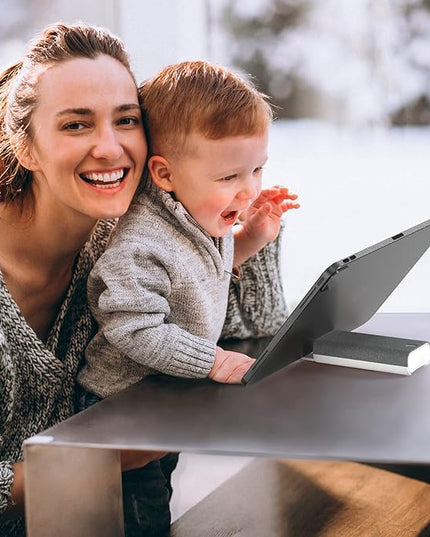 CLICK CLEAN Touchscreen Mist Cleaner, Screen Cleaner, All in One Screen Cleaner Spray with Microfiber and Phone Stand for All Phones, Laptop and Tablet Screens (Grey)