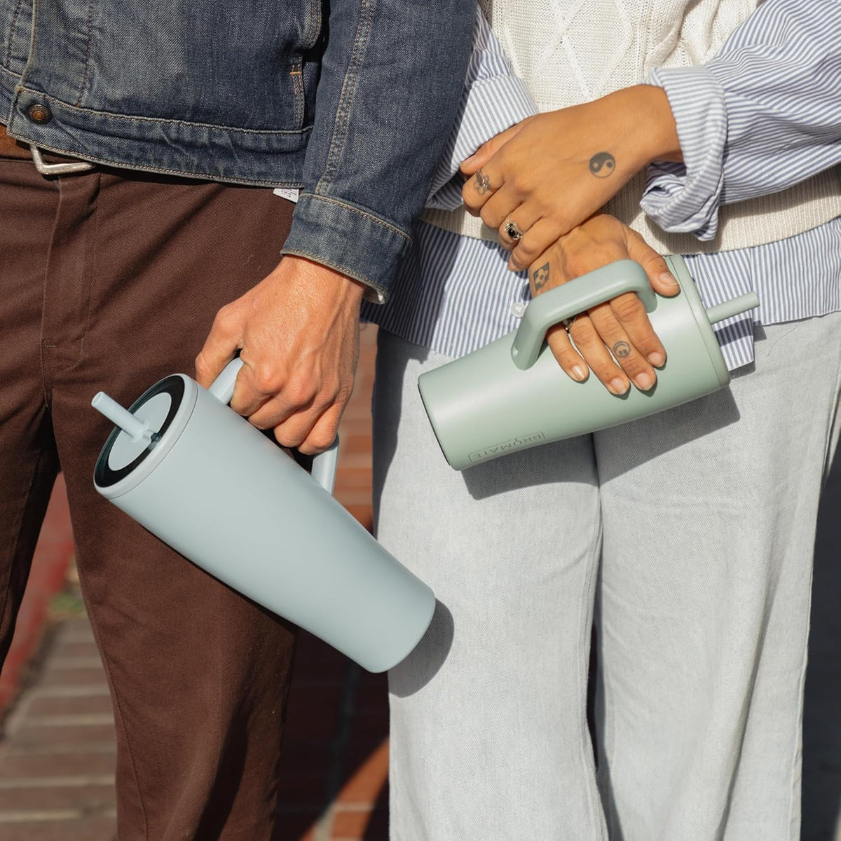 BrüMate Era 40 oz Tumbler with Handle and Straw | 100% Leakproof Insulated Water Bottle Tumbler with Lid and Straw | Made of Stainless Steel | Cup Holder Friendly | 40oz (Houndstooth)